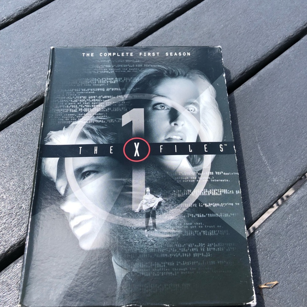 : The Complete First Season DVD - XFiles
